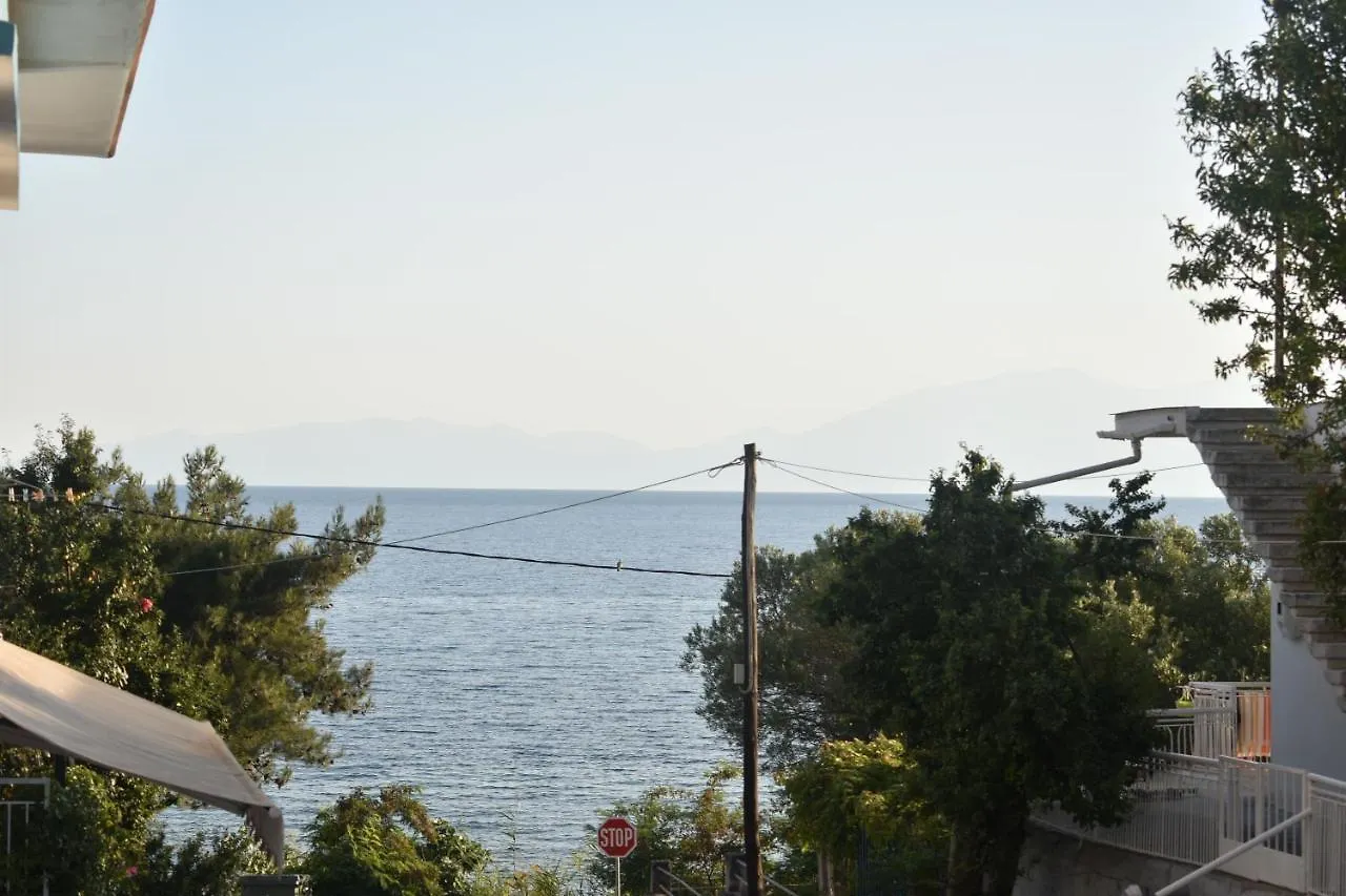 Seaside Apartments Nea Iraklia