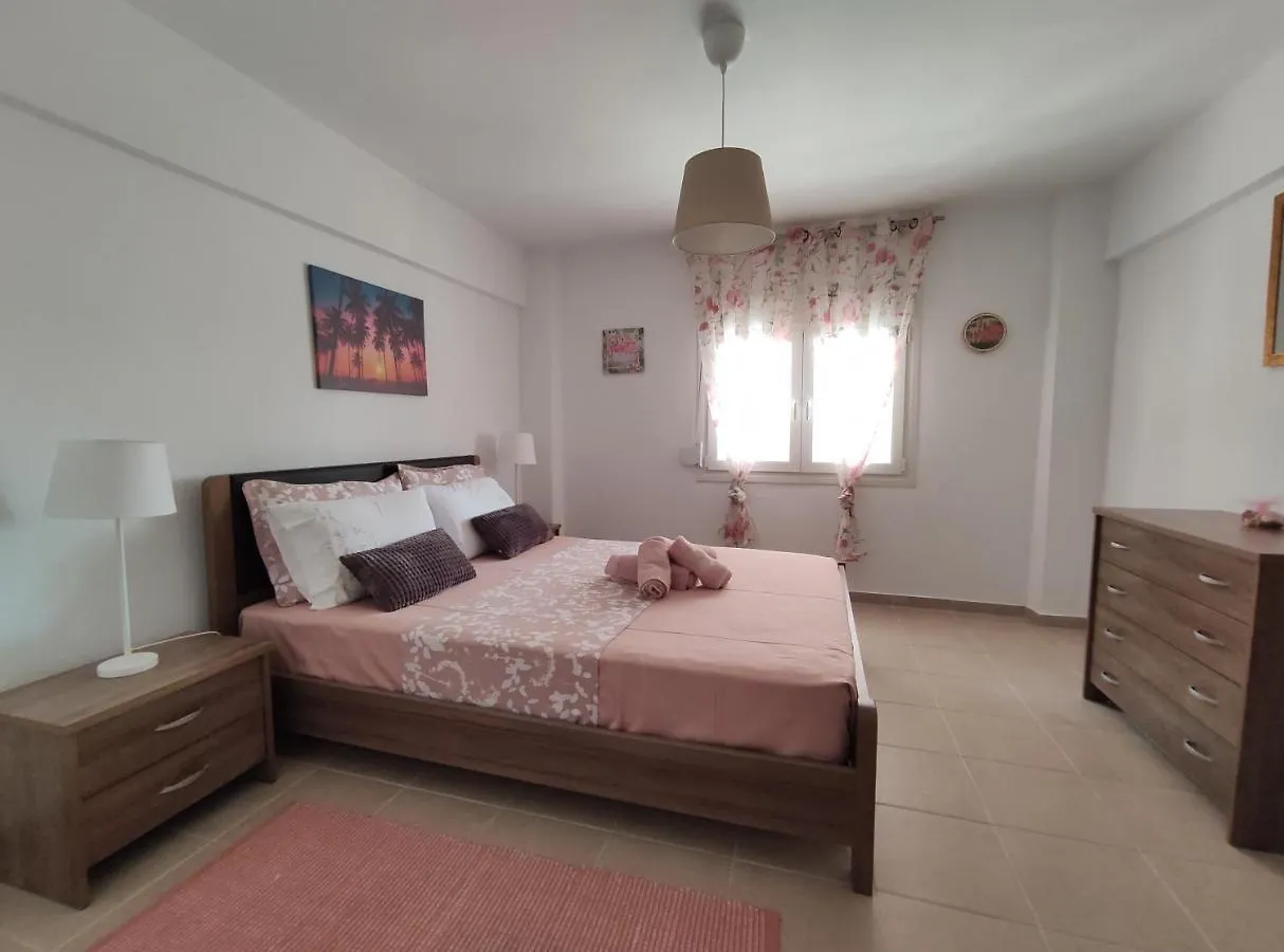 Seaside Apartments Nea Iraklia Greece